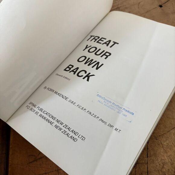 Treat Your Own Back by Robin McKenzie used book - Picture 8 of 8